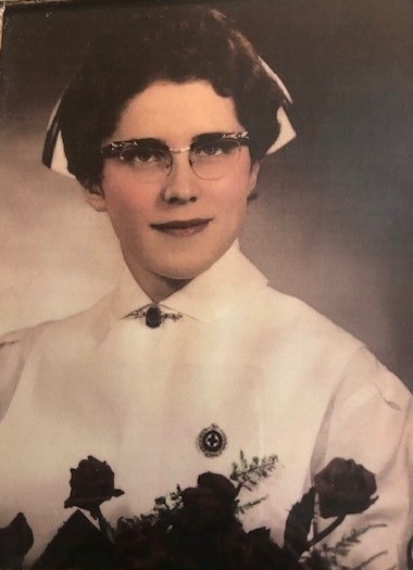 Carol Nichol (Harris)