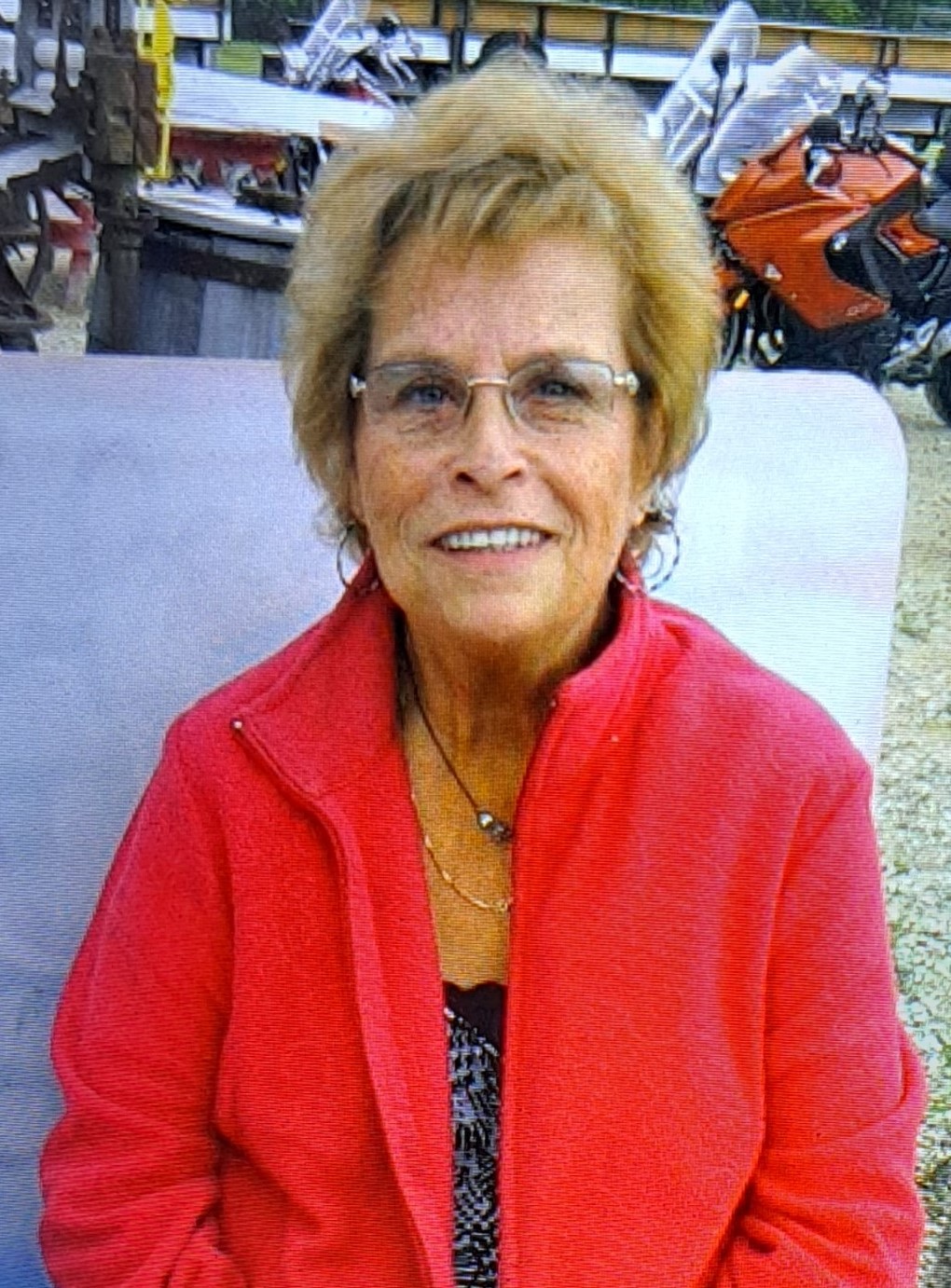 Lorraine Martin Laroche (MacDonald)